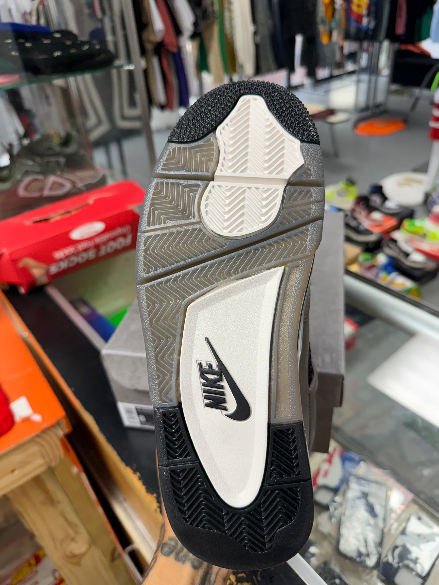 2025
Air Jordan 4 Retro 'Cave Stone'