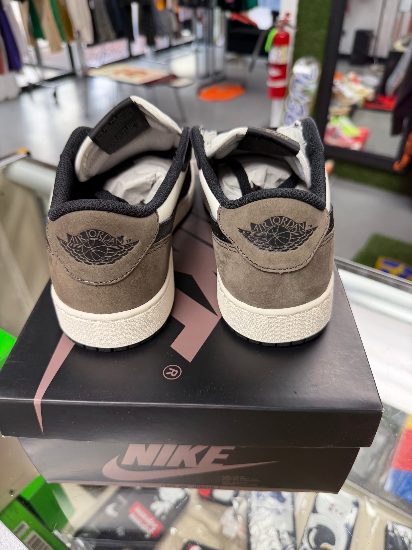 2024
Air Jordan 1 Retro Low OG 'Mocha'