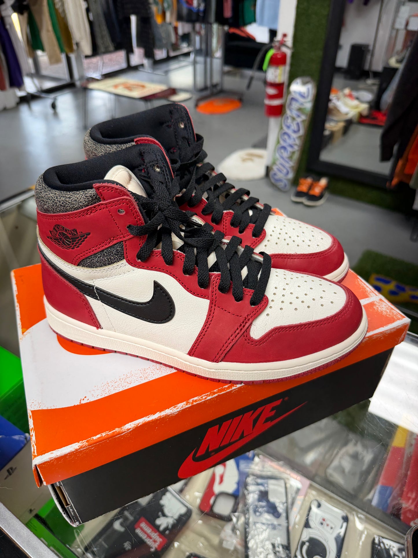 2022
Air Jordan 1 Retro High OG 'Chicago Lost & Found'