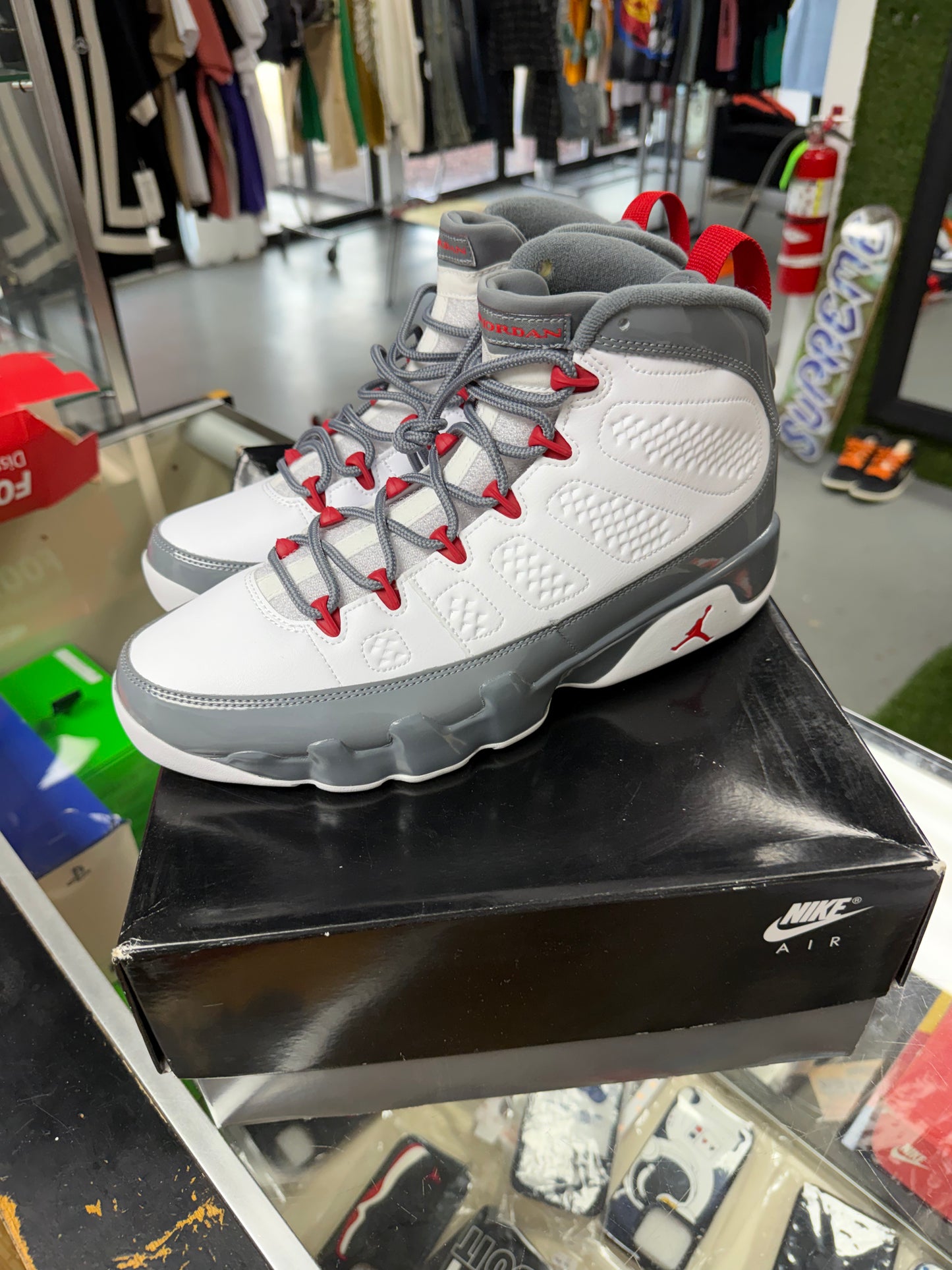 2022
Air Jordan 9 Retro 'Fire Red'