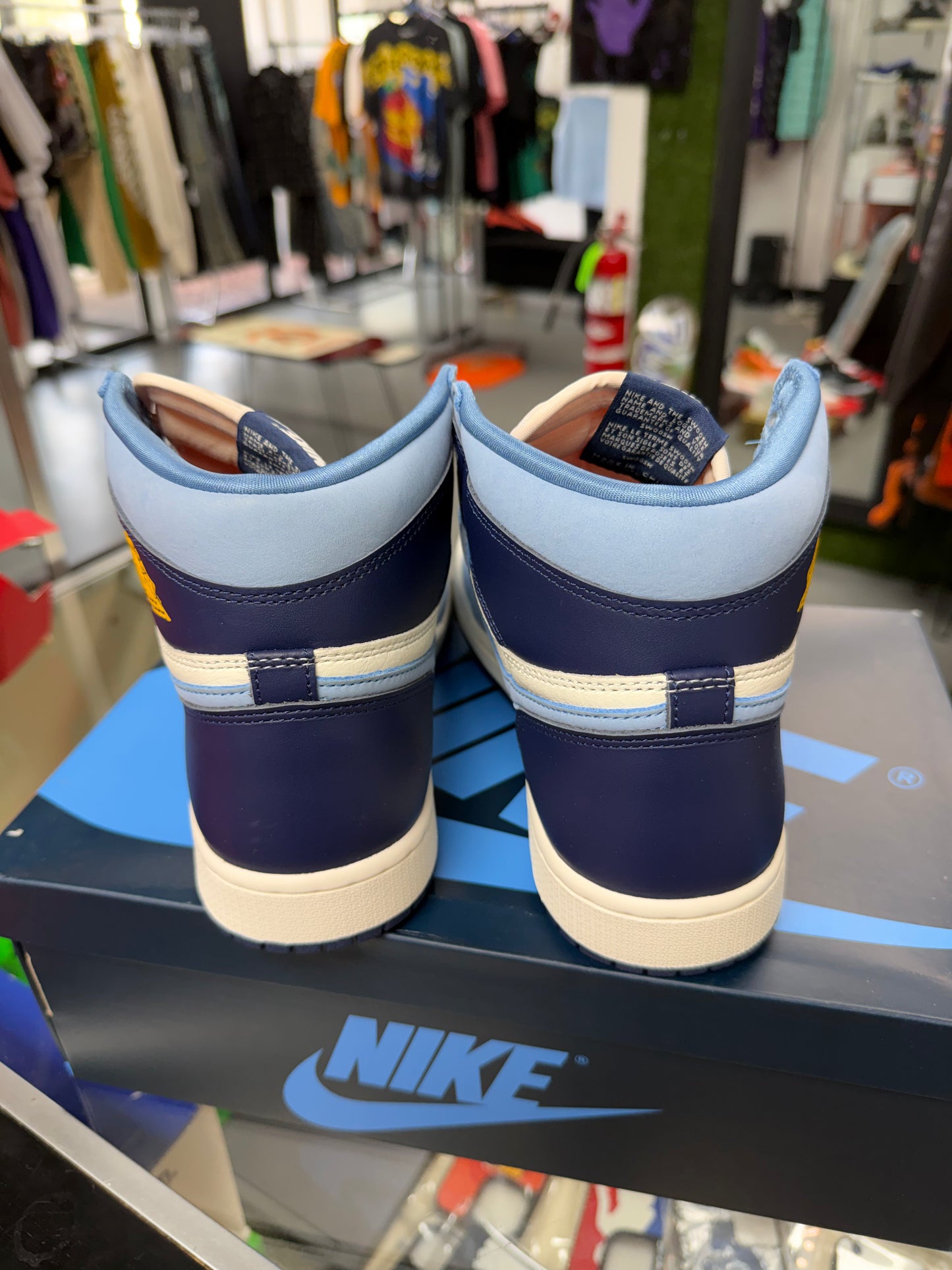 2024
Wmns Air Jordan 1 Retro High OG 'First in Flight'