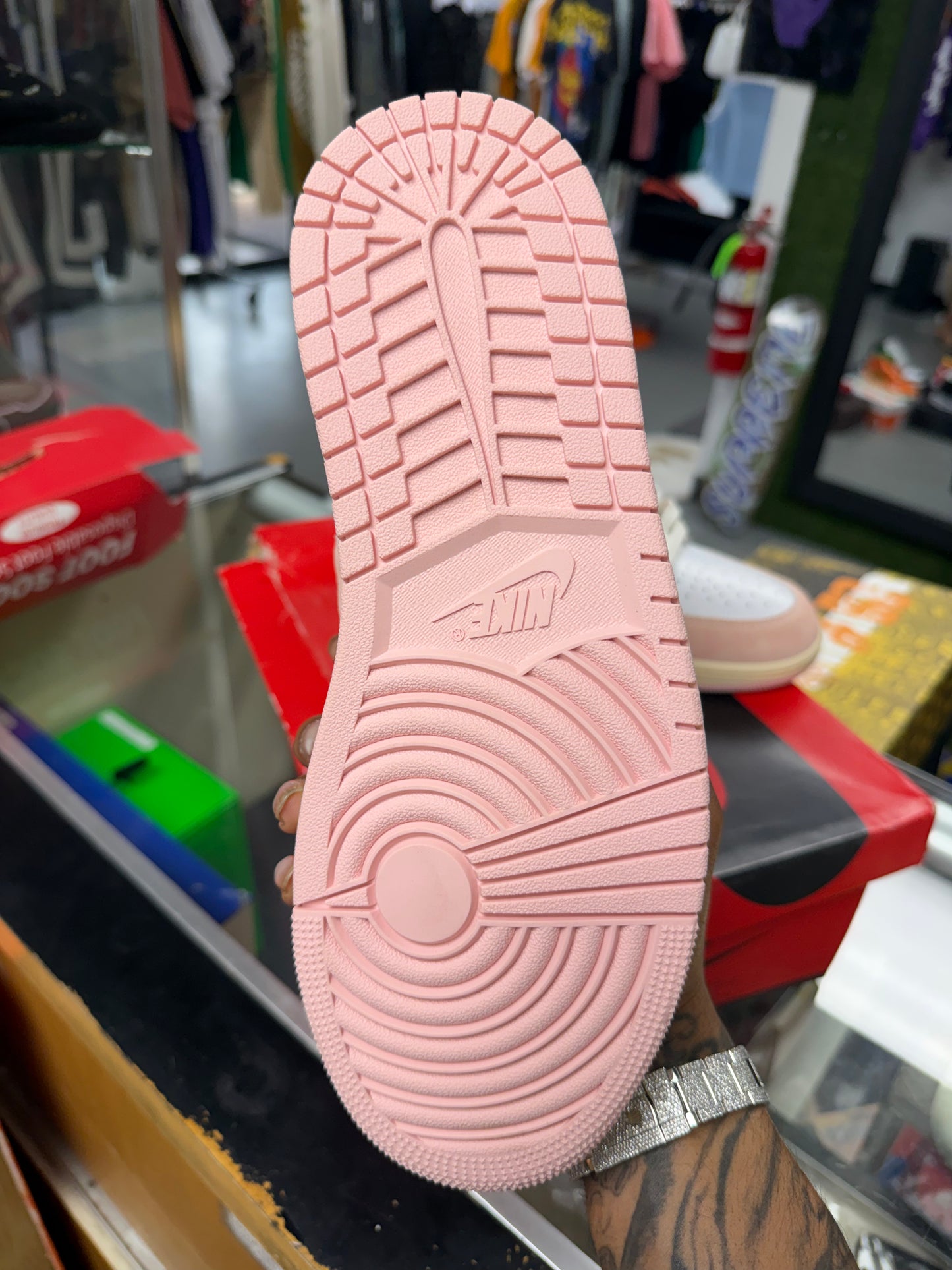 2023
Wmns Air Jordan 1 Retro High OG 'Washed Pink'