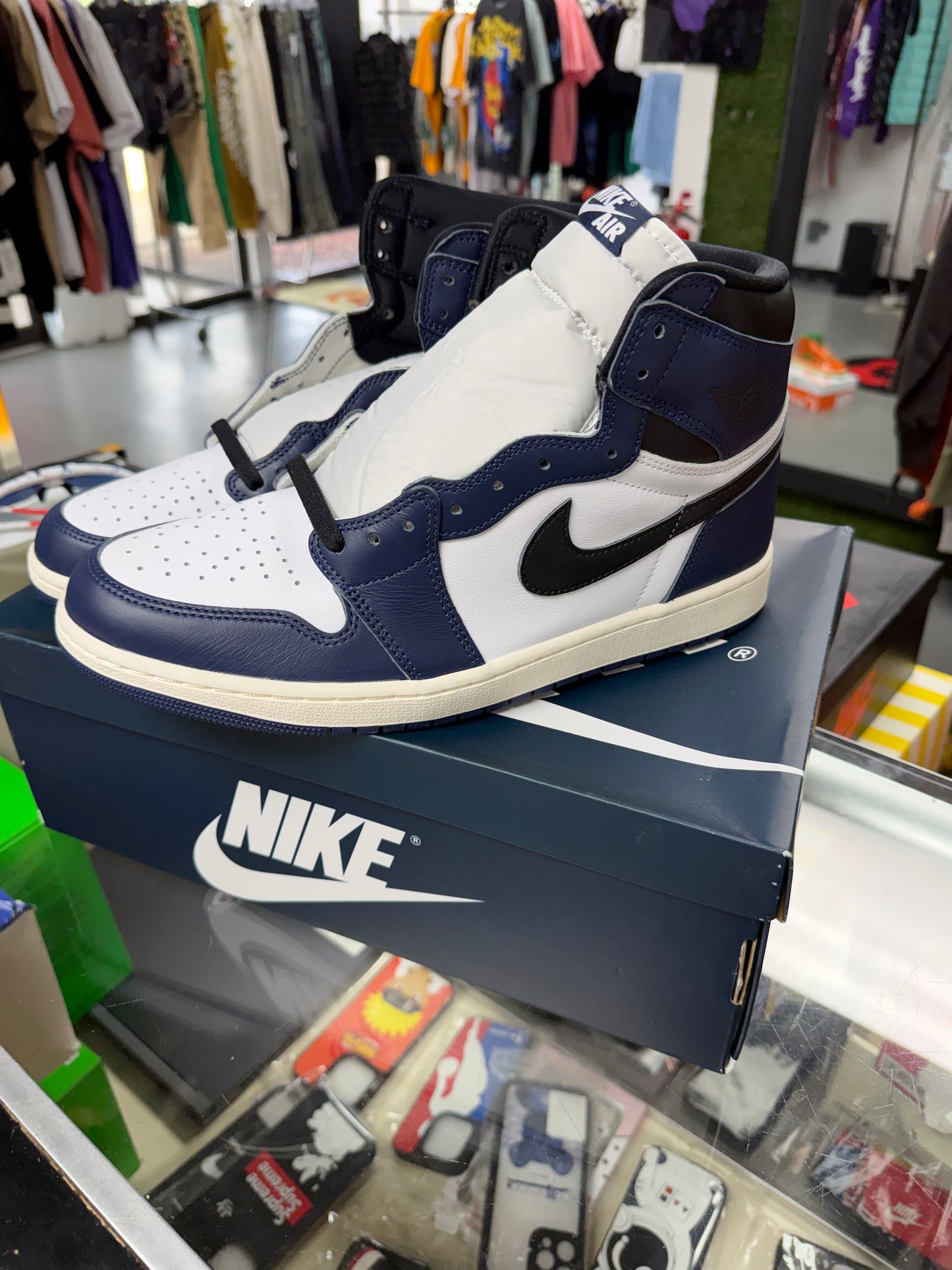2024
Air Jordan 1 Retro High OG 'Midnight Navy'