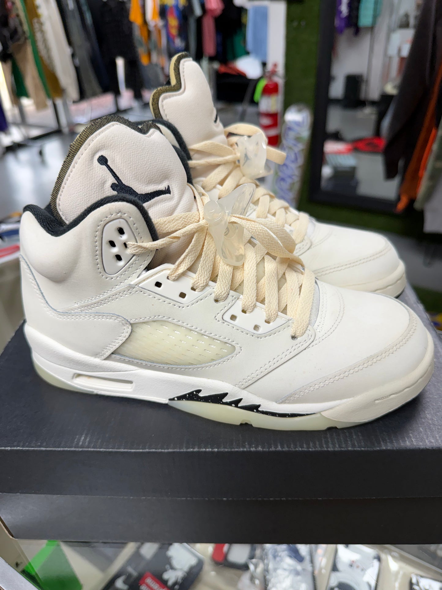 2024
Air Jordan 5 Retro SE GS 'Sail'