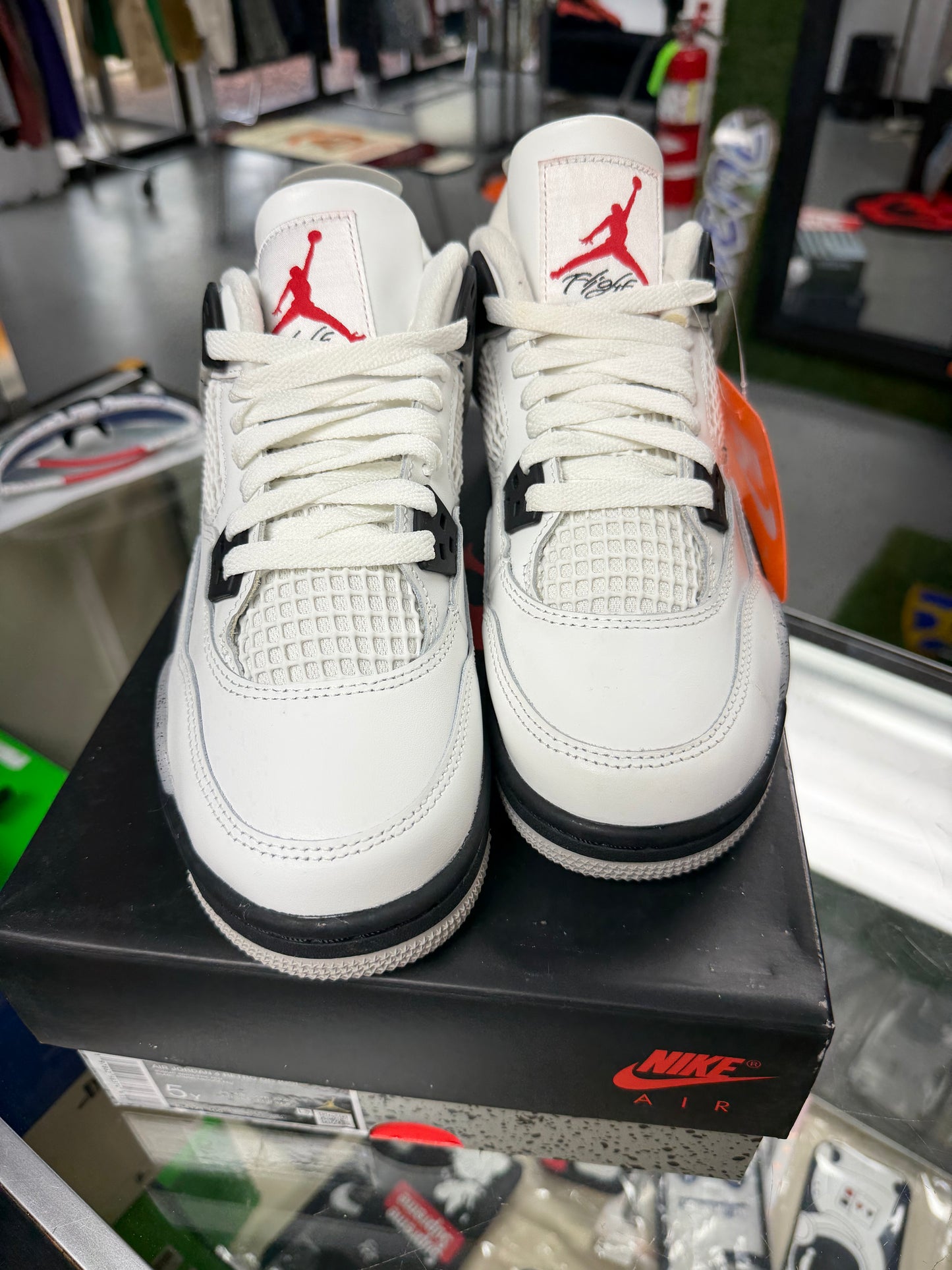 2025
Air Jordan 4 Retro OG GS 'White Cement' 2025