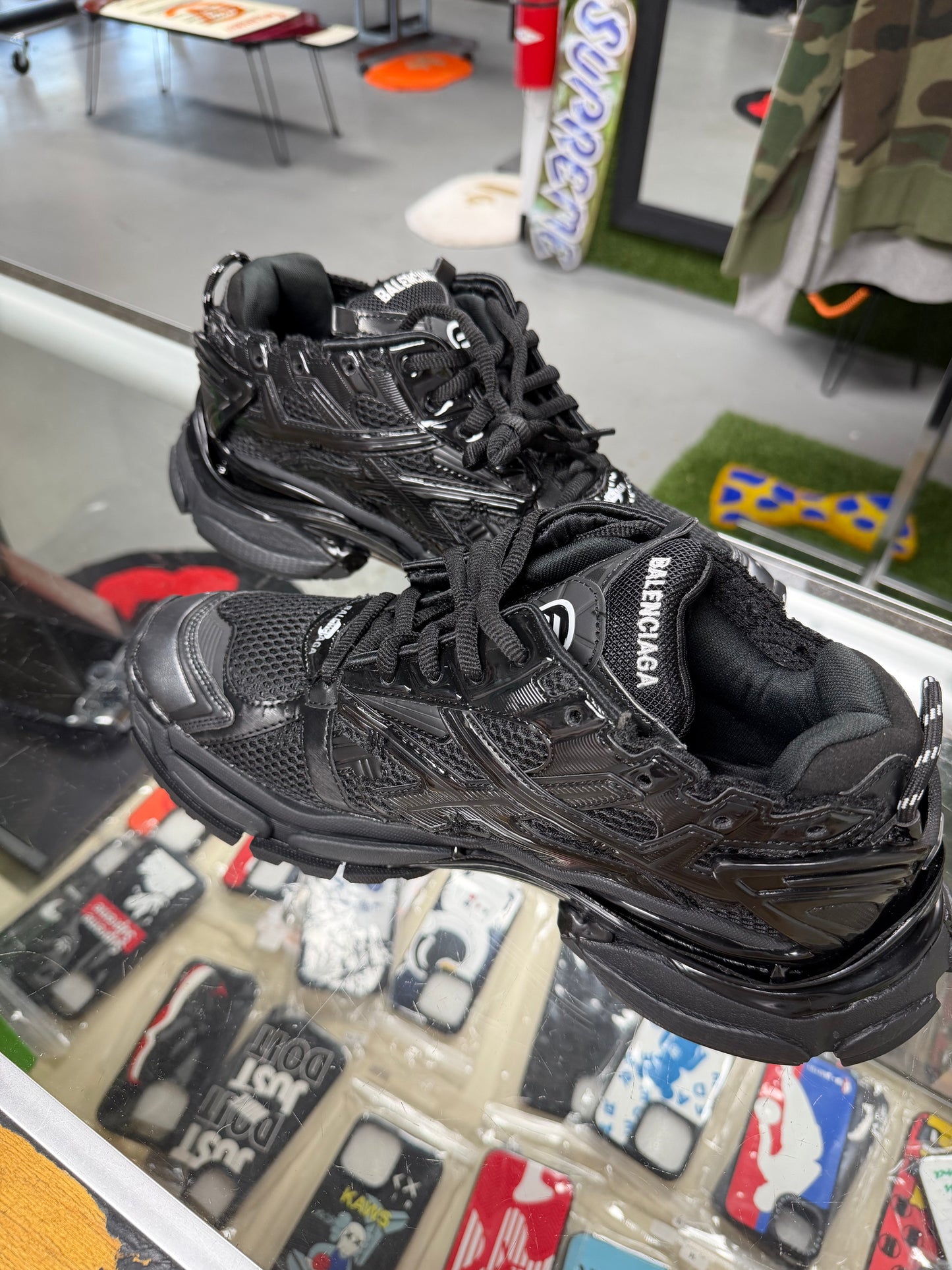 2021
Balenciaga Runner Sneaker 'Black