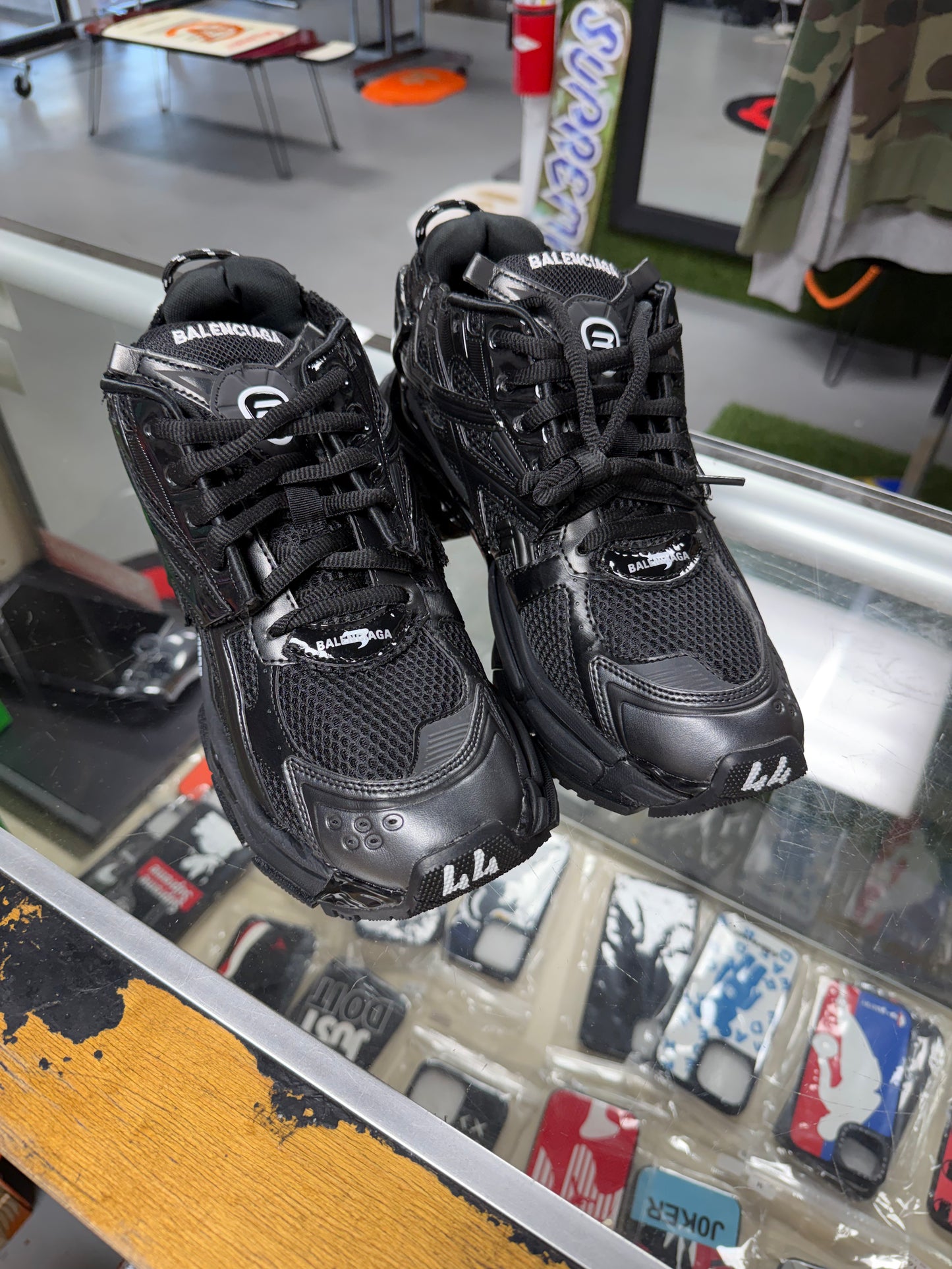 2021
Balenciaga Runner Sneaker 'Black
