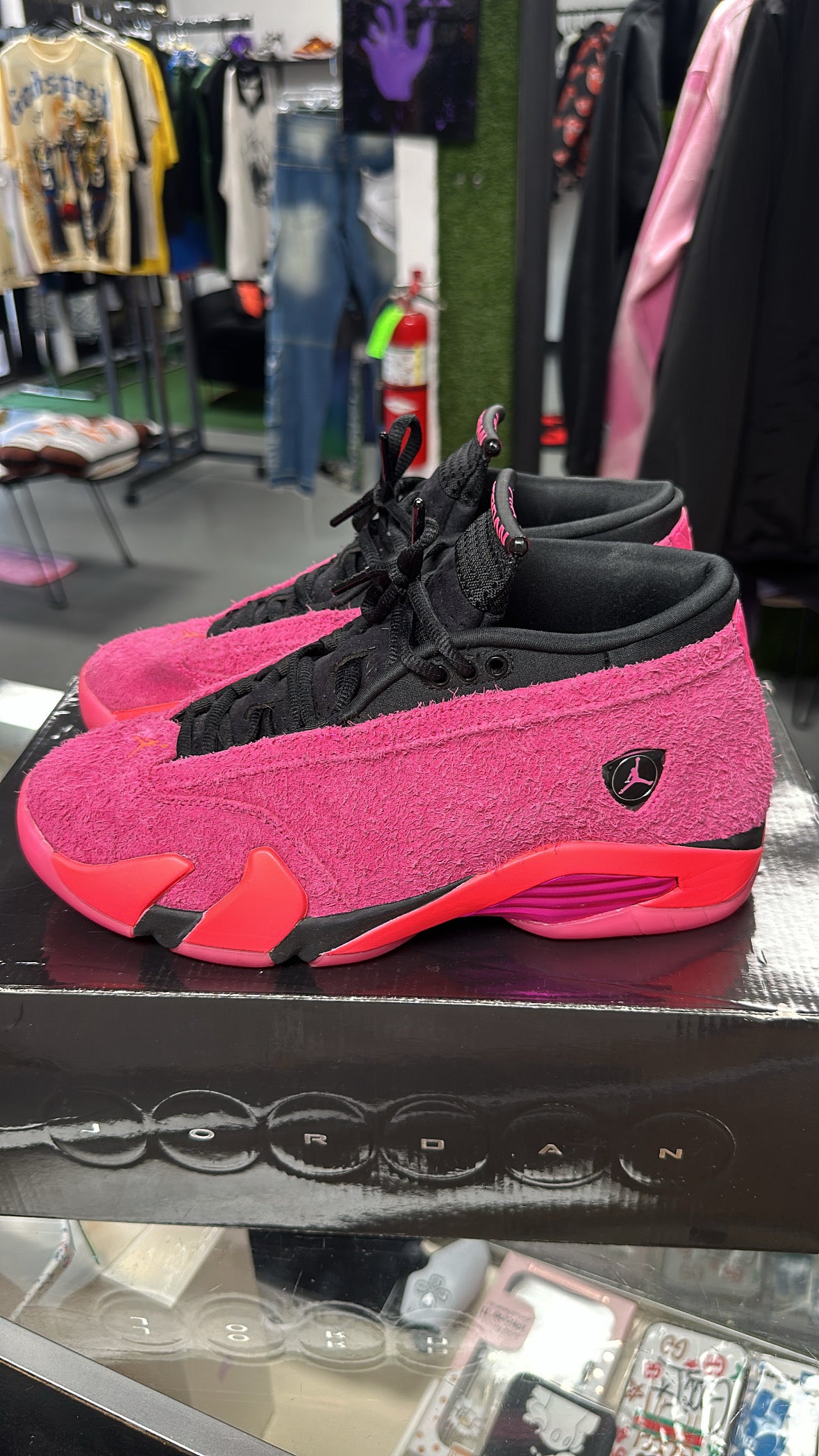 2021
Wmns Air Jordan 14 Retro Low 'Shocking Pink'