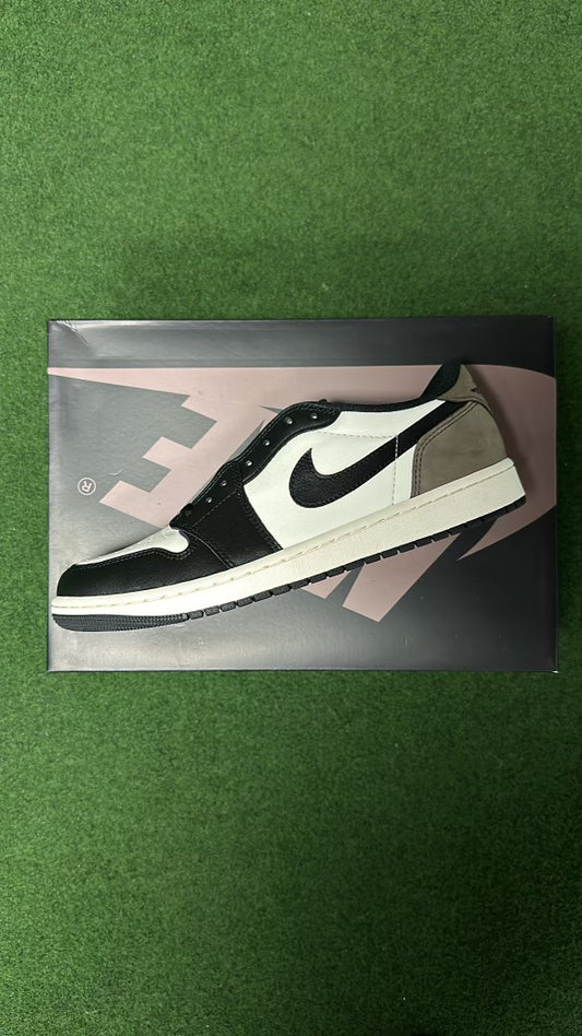 2024
Air Jordan 1 Retro Low OG 'Mocha