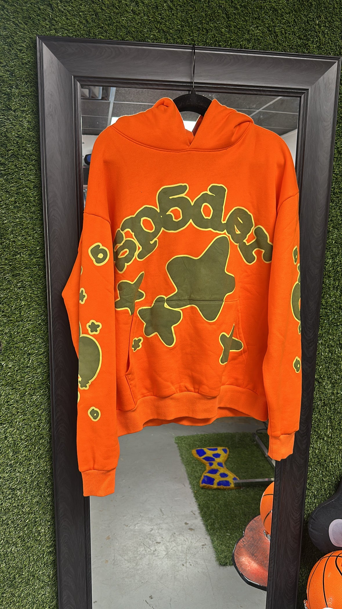 SP5DER Beluga Hoodie
