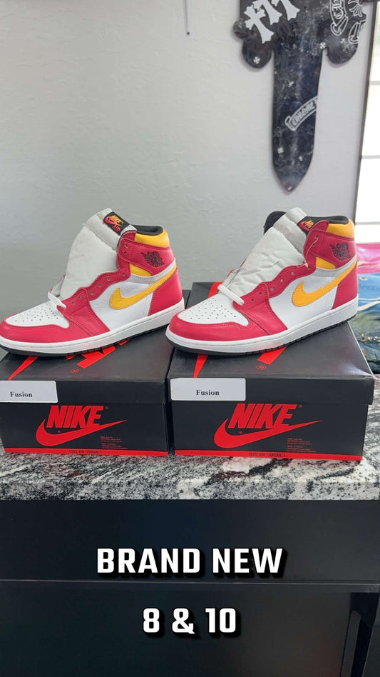 2021
Air Jordan 1 Retro High OG 'Light Fusion Red'