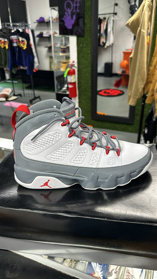 2022
Air Jordan 9 Retro 'Fire Red