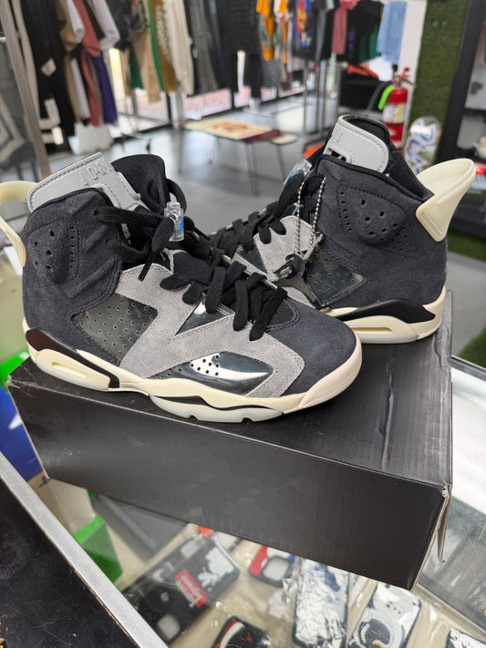 2020
Wmns Air Jordan 6 Retro 'Tech Chrome