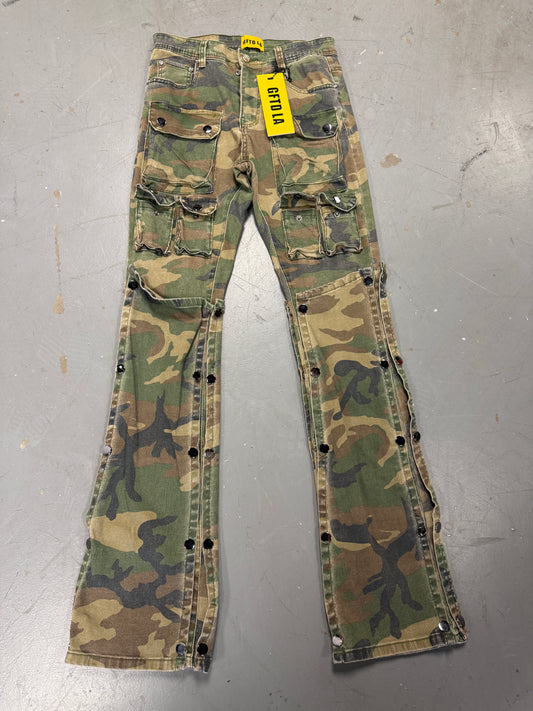 GFTDLA camouflage button stacks