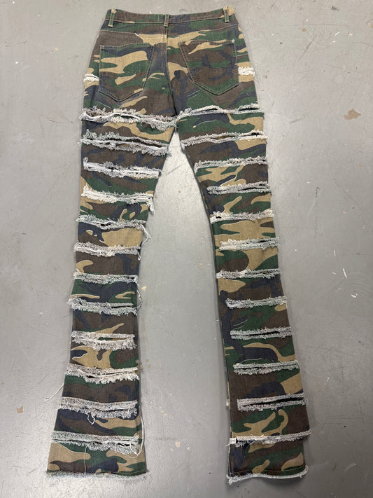 GFDTLA CAMO FLARE MULTI RIP JEANS